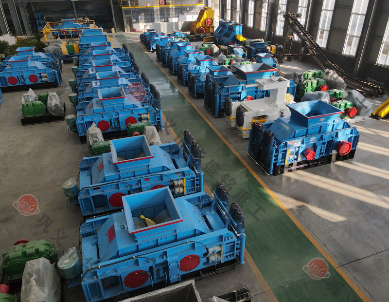 石英砂制砂子設(shè)備哪家好？全液壓對(duì)輥制砂機(jī)多少錢？