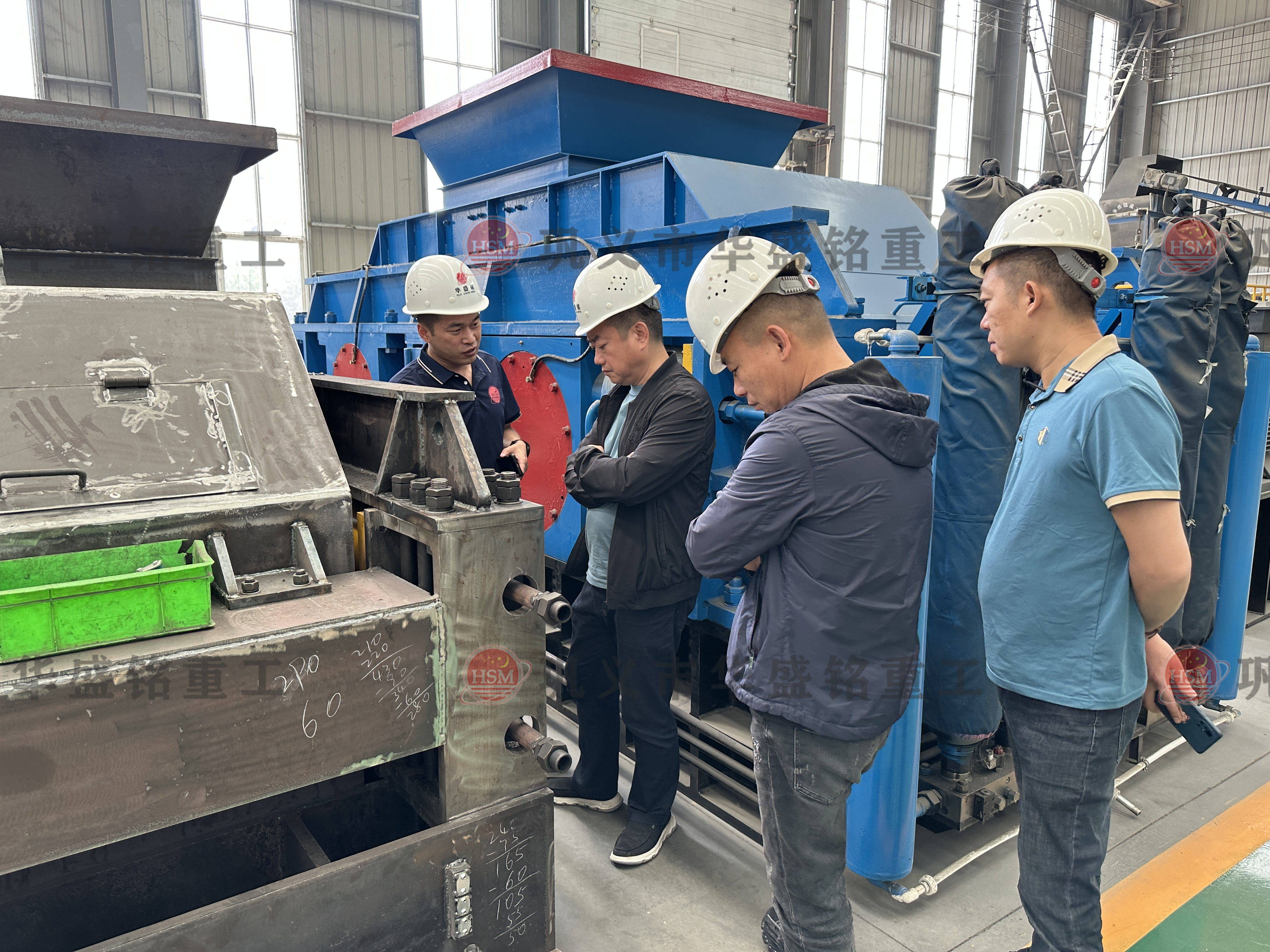 液壓對輥制砂機(jī)價(jià)格 液壓對輥制砂機(jī)價(jià)格