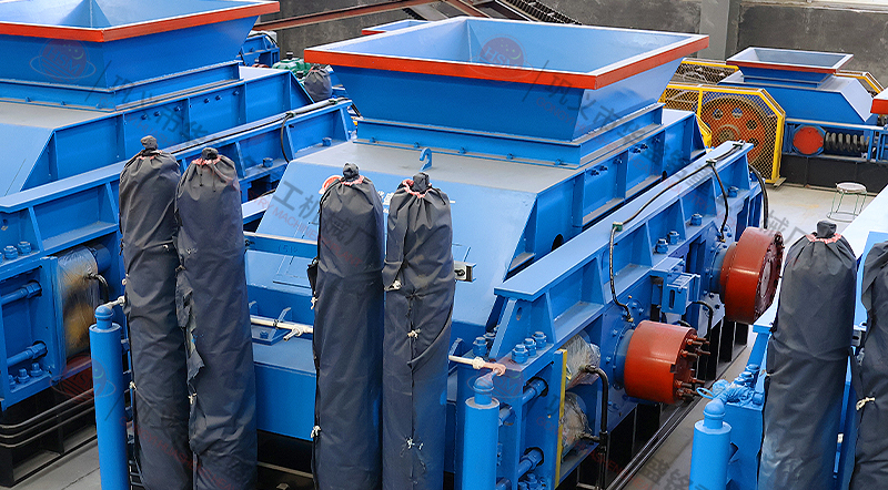 1510型液壓對輥破碎機(jī) 1510型液壓對輥破碎機(jī)